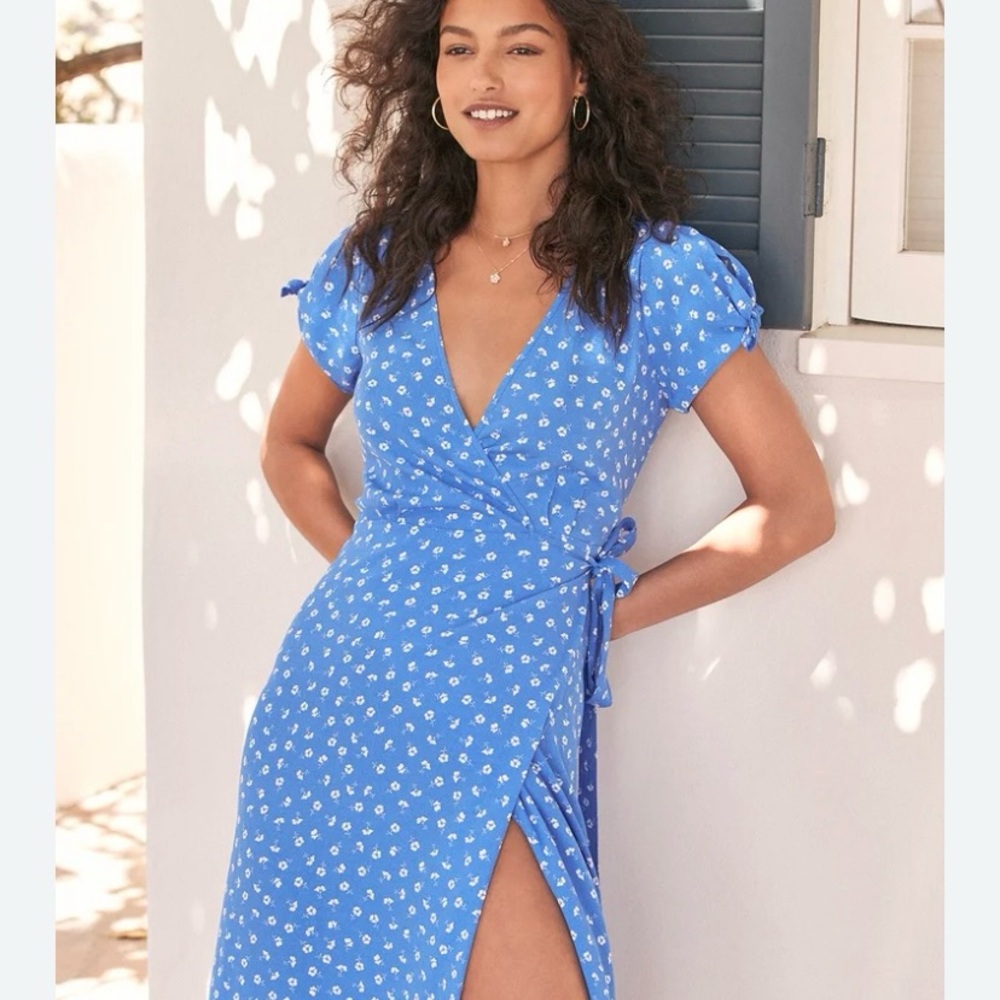 Lulu's Blue and White Wrap Midi Dress with Sleeves